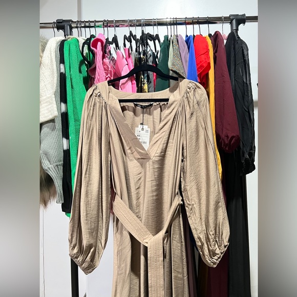 ZARA BELTED MIDI DRESS - Picture 2 of 9